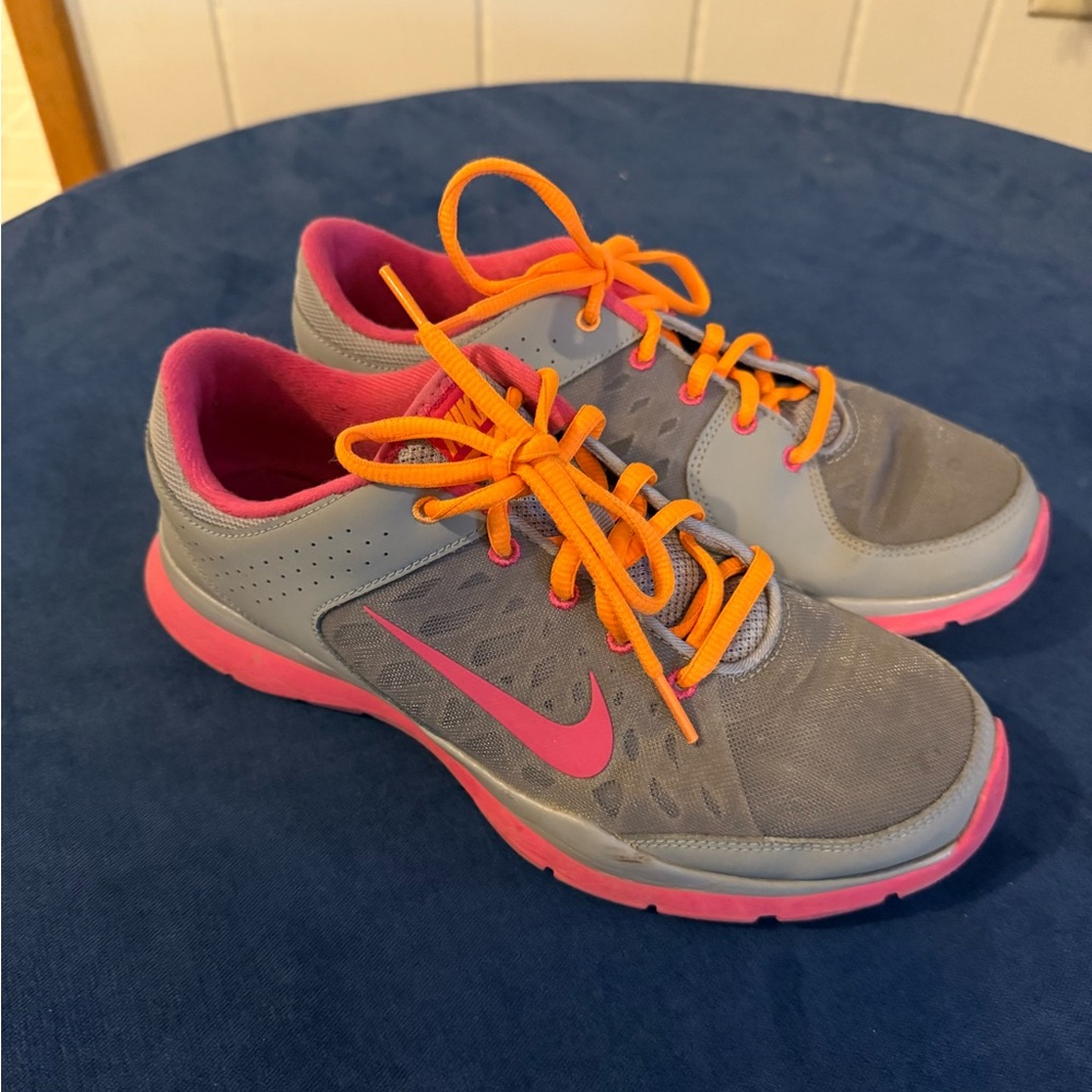 Nike Gray and Pink Athletic Shoes for Performance size 9
